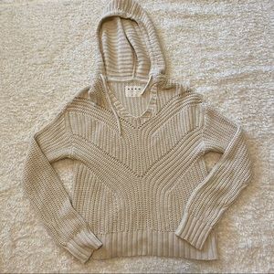 Aero brand cream color cable knit hooded sweater size small cotton/acrylic blend